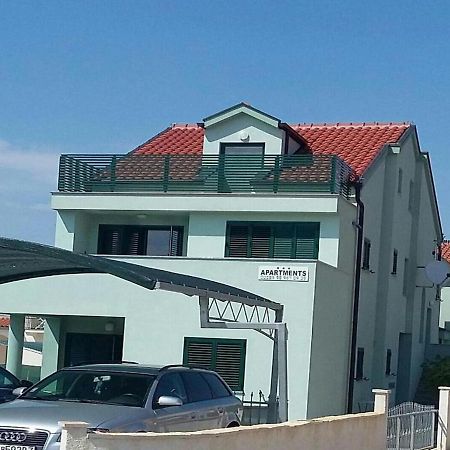 זאטון Apartments Mlikota מראה חיצוני תמונה