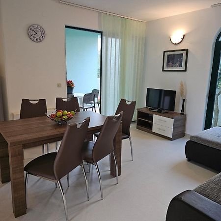 זאטון Apartments Mlikota מראה חיצוני תמונה