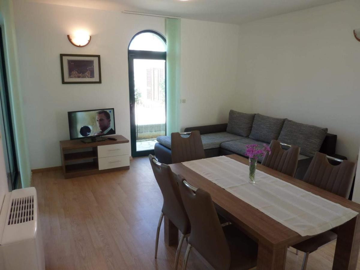 זאטון Apartments Mlikota מראה חיצוני תמונה