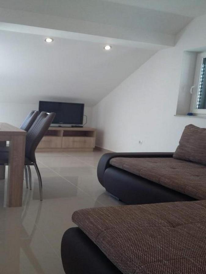 זאטון Apartments Mlikota מראה חיצוני תמונה