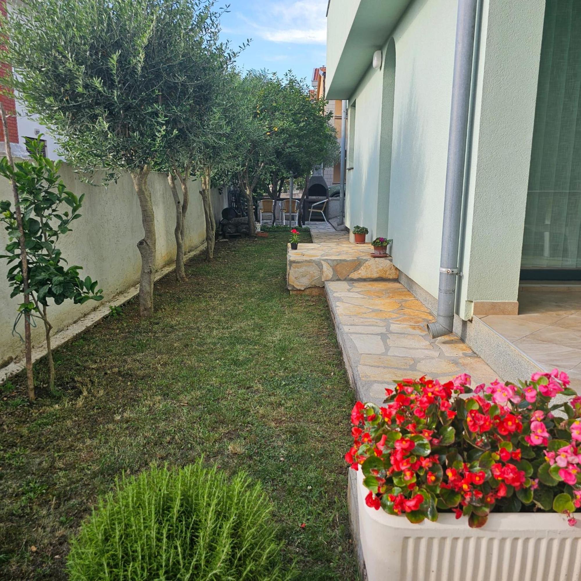 זאטון Apartments Mlikota מראה חיצוני תמונה